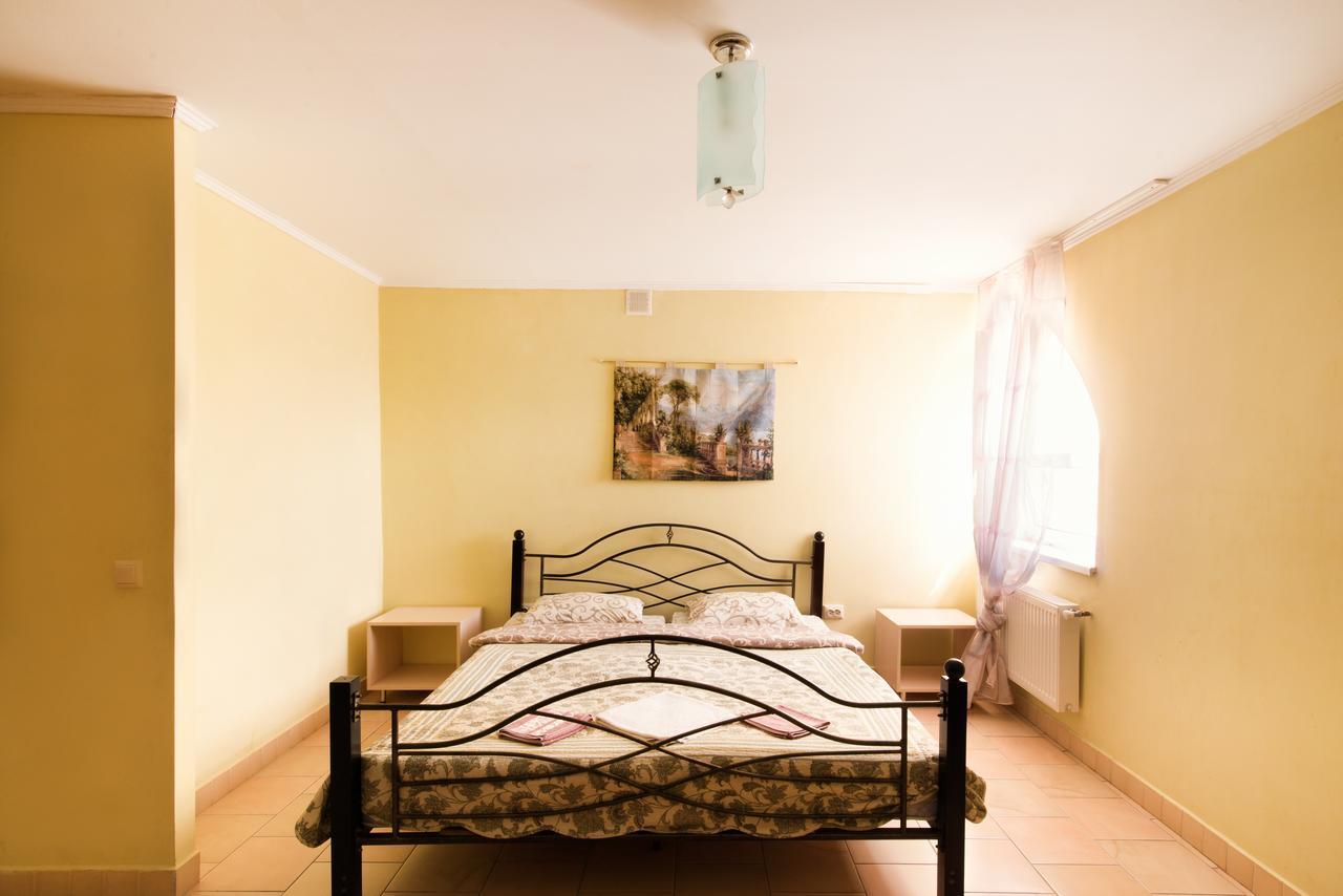 Inter Hotel Ternopil Eksteriør bilde